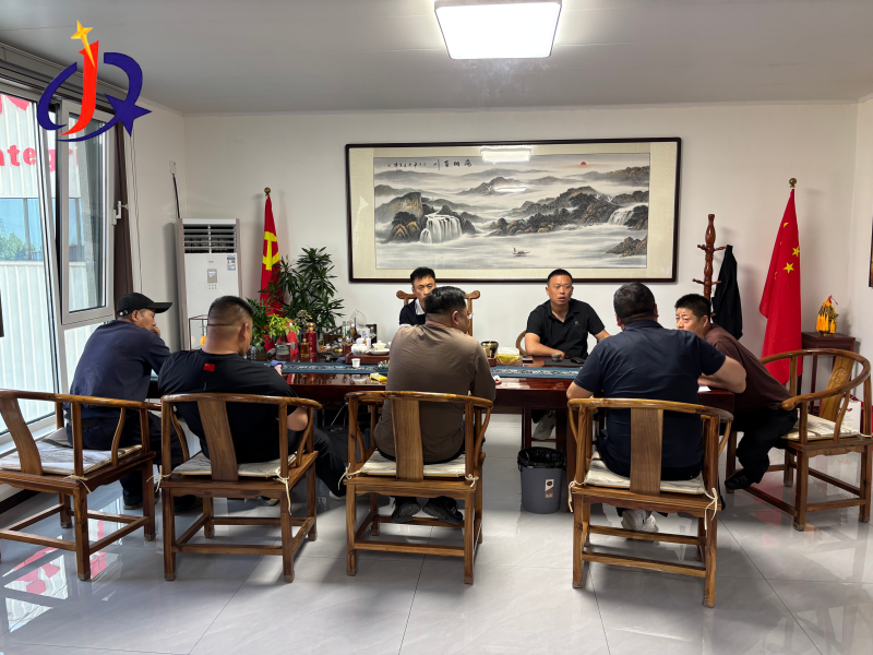 Des clients sud-américains de l'or placérien ont visité Qingzhou Jinqi Mining Machinery pour un audit d'usine.